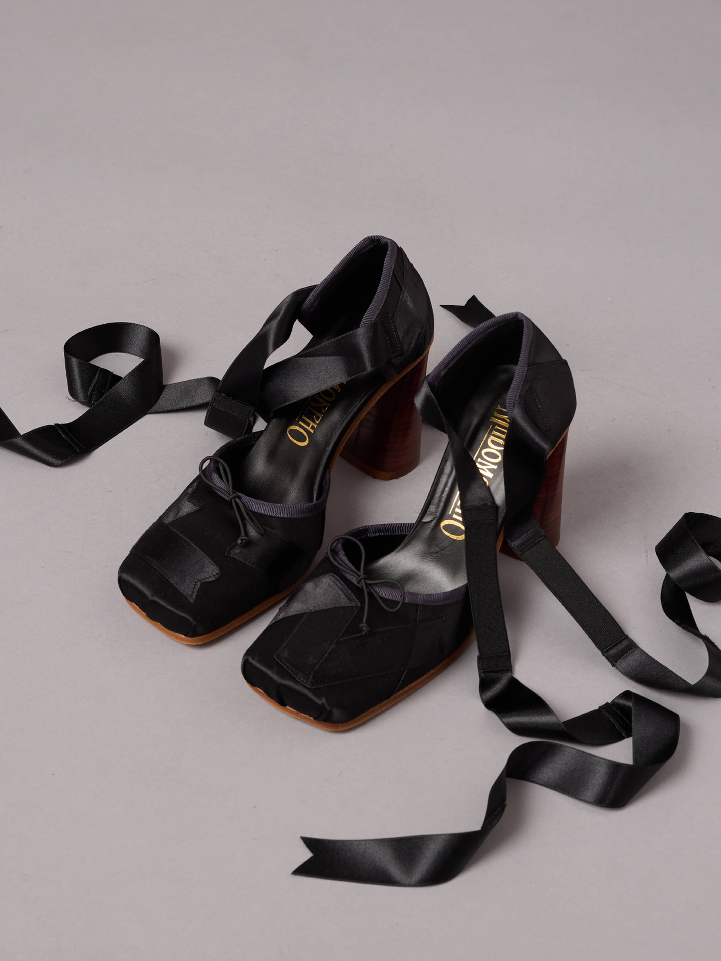 Black Pointe Pump