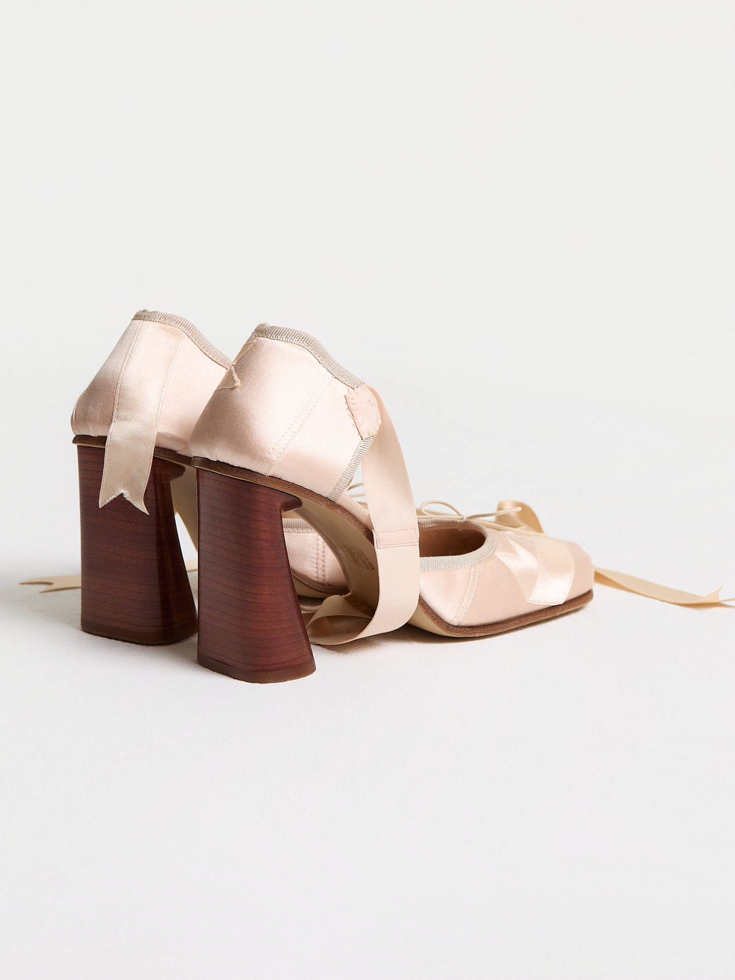 Pink Pointe Pump