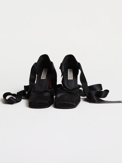 Black Pointe Pump