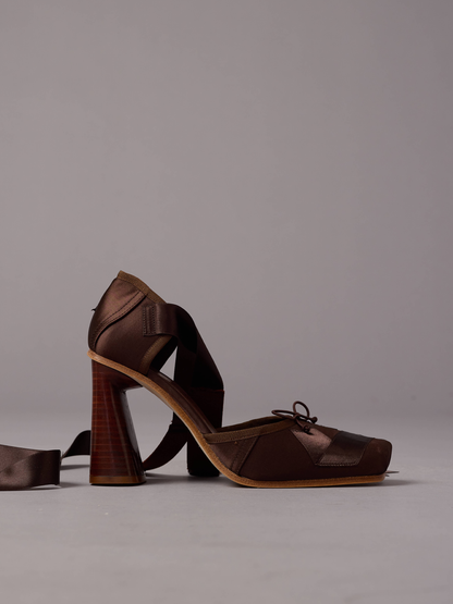 Brown Pointe Pump